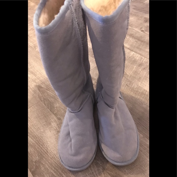 Emu Shoes - Women’s sheepskin EMU Boots Baby Blue Sz W9/M8